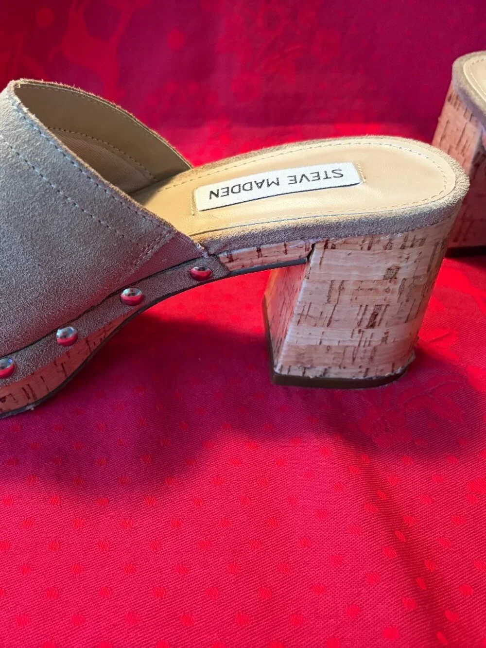 STEVE MADDEN SLIP ON HEELS